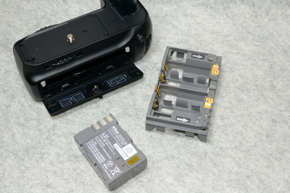 ニコンMB-D80（D90 D80用バッテリーグリップ） レビュー
