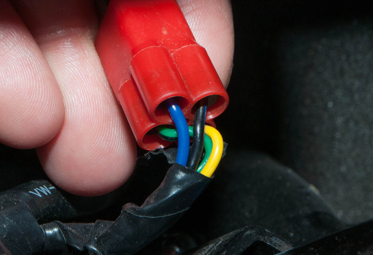 バイク カブ にシガーソケットを取り付ける モモンハン日記