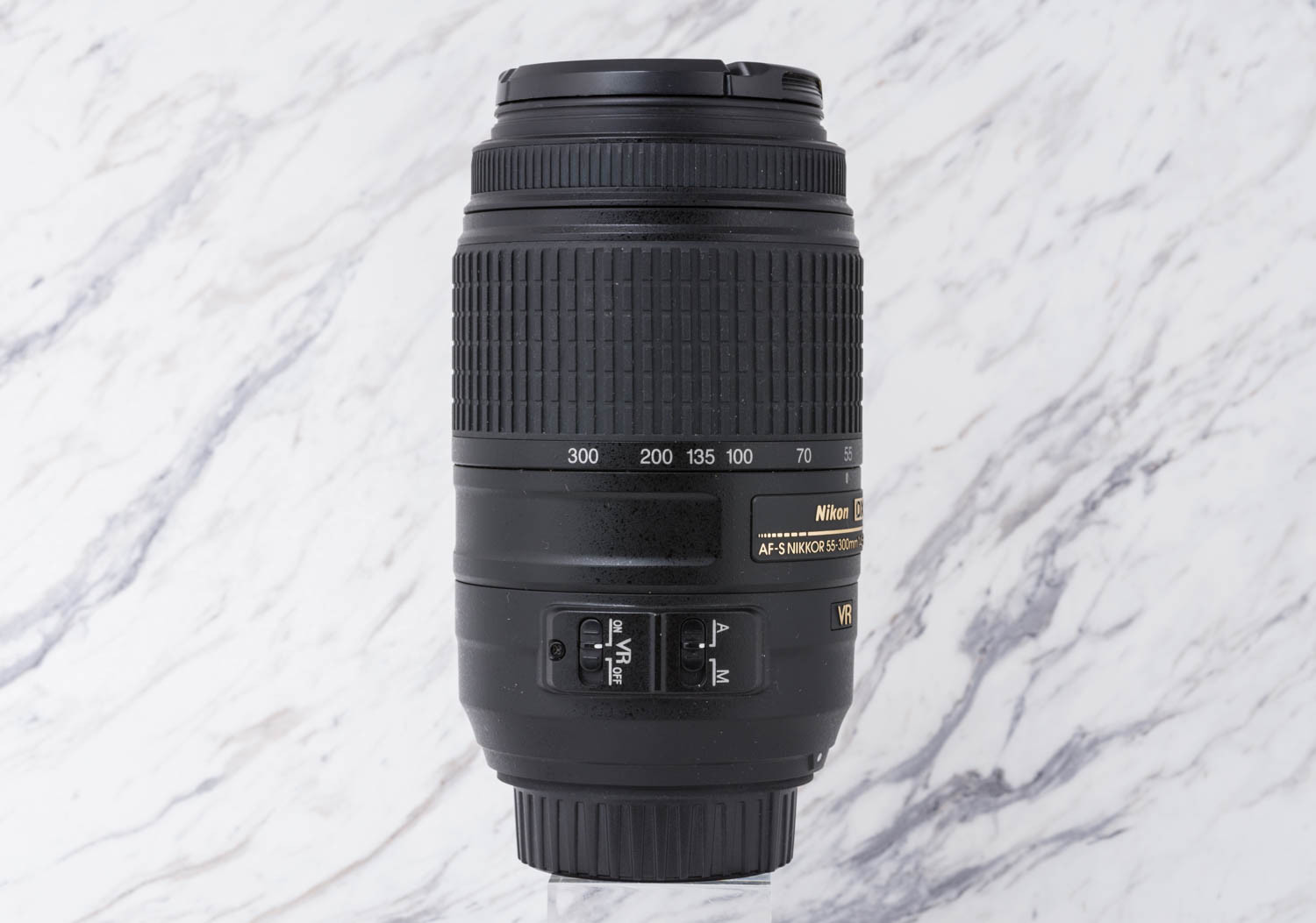 ニコン AF-S DX NIKKOR 55-300mm f/4.5-5.6G ED VR レビュー ニコン AF-S DX NIKKOR 55-300mm f/4.5-5.6G ED VR レビュー