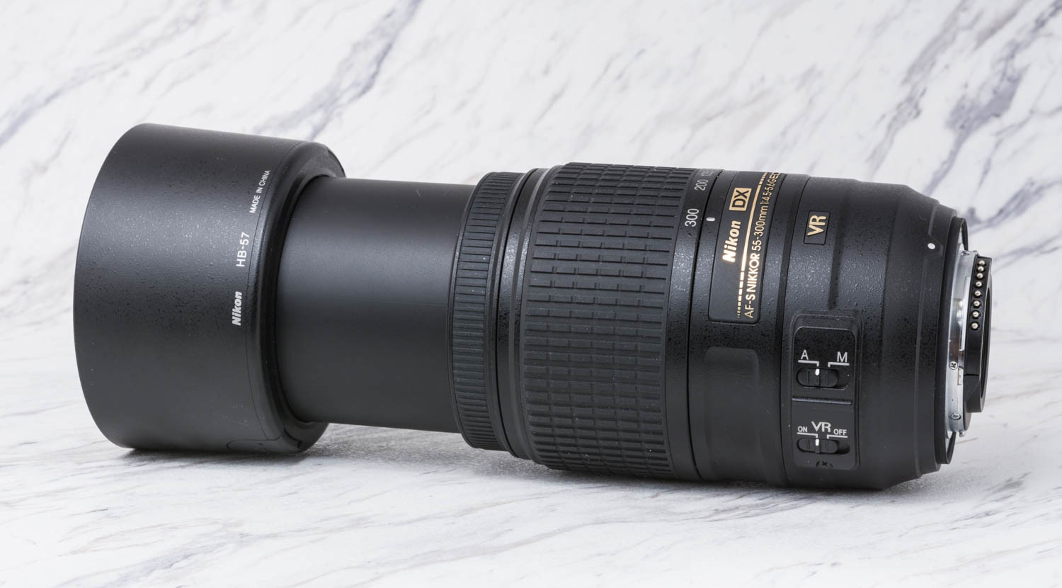 ニコン AF-S DX NIKKOR 55-300mm f/4.5-5.6G ED VR レビュー