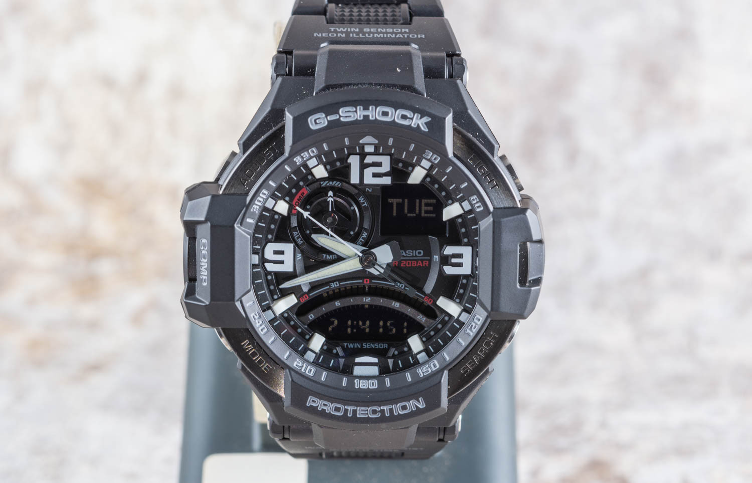 G-SHOCK SKY COCKPIT(GRAVITYMASTER）GA-1000FC-1ADR レビュー