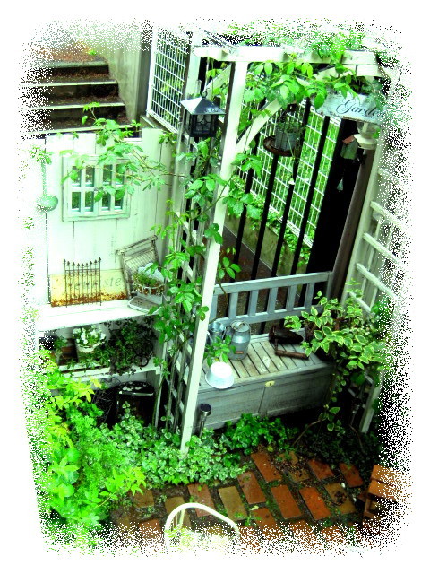 .P*J* 's  Home & Garden