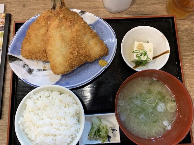 磯丸水産 千葉駅前店 ココのアジフライ 最高です 人生は 旅して食って呑んで