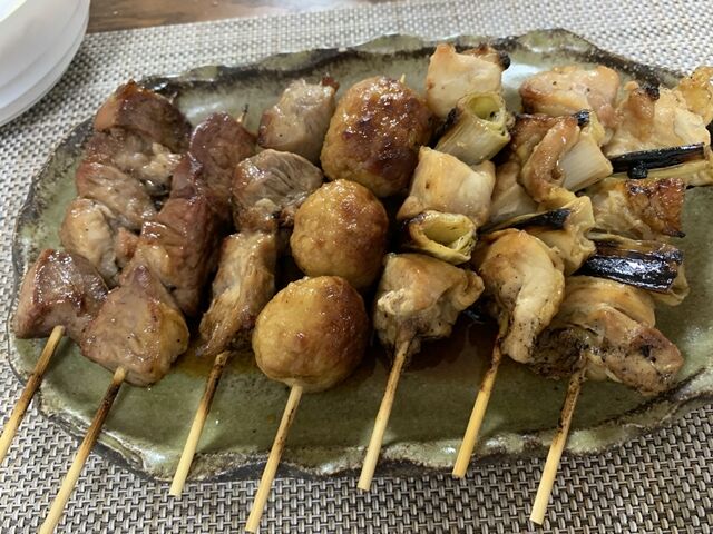 焼き鳥の人気店 やきとり 大八 都賀 初めてのお持ち帰り焼き鳥はわりと美味かった 人生は 旅して食って呑んで 焼き鳥の人気店 やきとり 大八 都賀 初めてのお持ち帰り焼き鳥はわりと美味かった 人生は 旅して食って呑んで