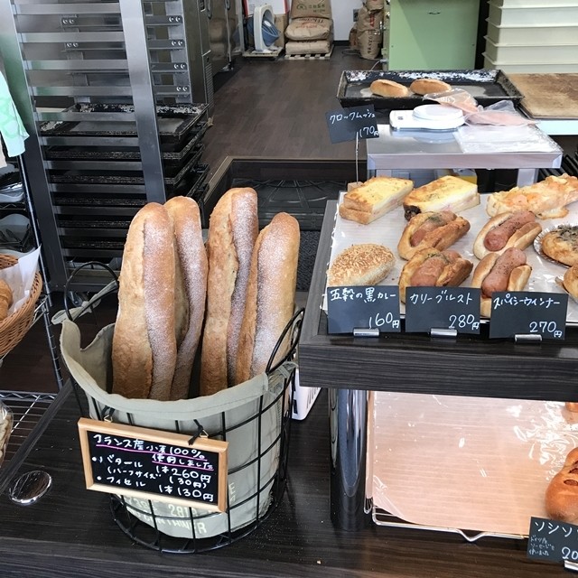 ベーカリー Tocco 千葉市若葉区桜木北 以前から気になっていたパン屋さん 人生は 旅して食って呑んで