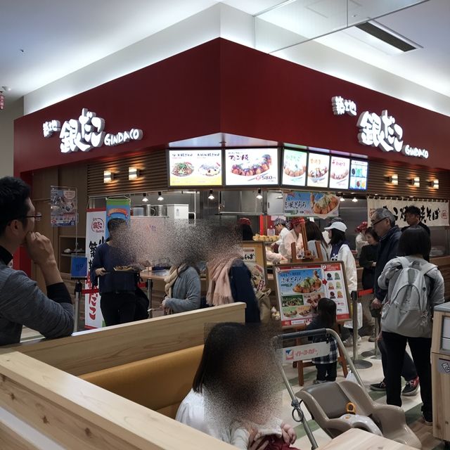 築地銀だこ のたこ焼き たこ焼きも焼きそばも好きです 人生は 旅して食って呑んで 築地銀だこ のたこ焼き たこ焼きも焼きそばも好きです 人生は 旅して食って呑んで