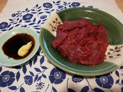 馬刺し