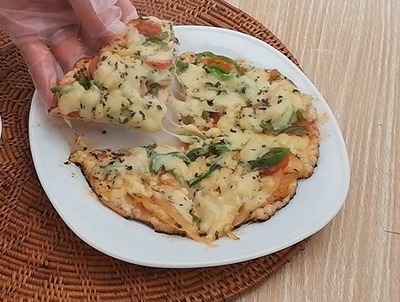 鶏むね肉ピザ