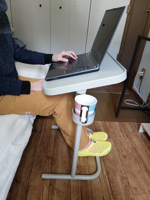 イケア IKEA BJÖRKÅSEN ビョルコーセン のます ラップトップスタンド