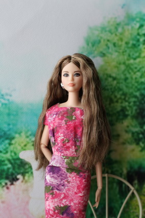 barbie look happy hipster