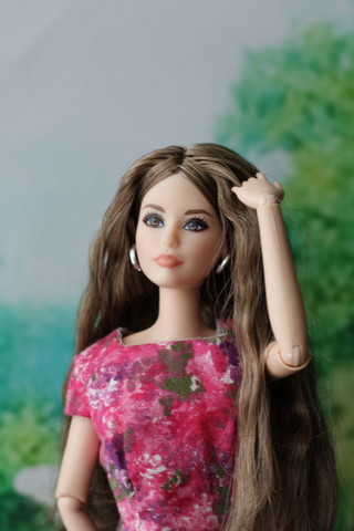 barbie look happy hipster