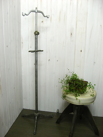 古い点滴スタンド＆スツール** : ++hand made style++ DIY・リフォーム日記