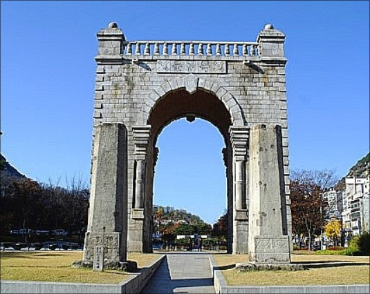 https://livedoor.blogimg.jp/mona_news/imgs/a/7/a7a81bbd.jpg