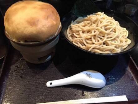 意識高い系ラーメン Vs 意識低い系ラーメン さっぱりピーマン 意識高い系ラーメン Vs 意識低い系ラーメン さっぱりピーマン