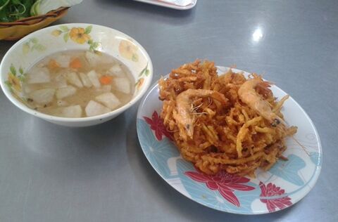 230120banh25tom211