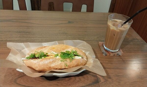 230512banhmi311