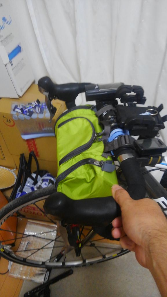 MONT-BELL モンベル フロントバッグ パーツレビュー : ロードバイクで
