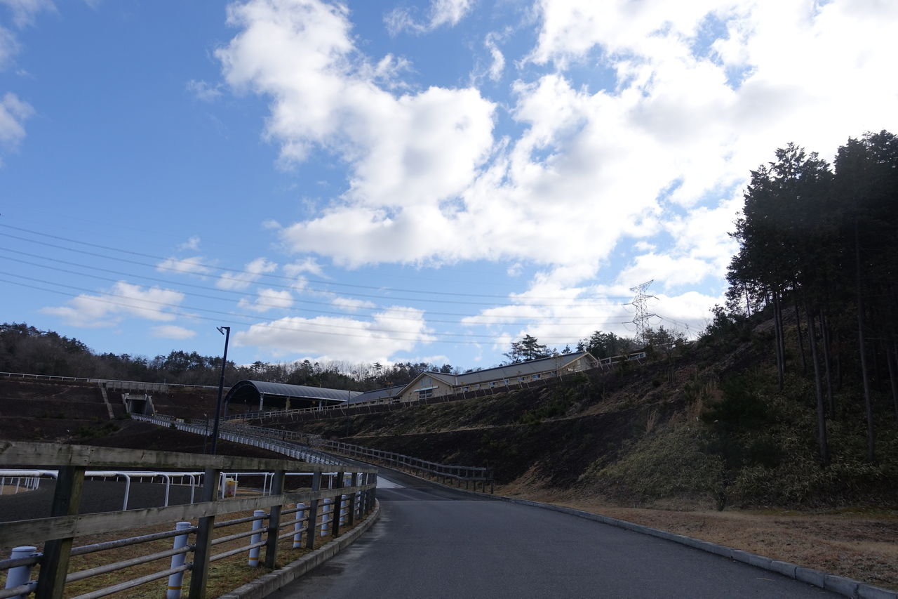 19年3月ノーザンファームしがらき見学 その1 遠くまで 19年3月ノーザンファームしがらき見学 その1 遠くまで