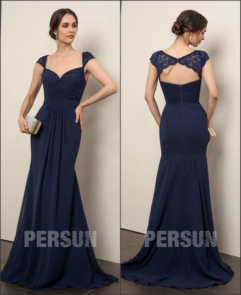 Robe de soirée longue trompette bleu nuit à mancheron dentelle