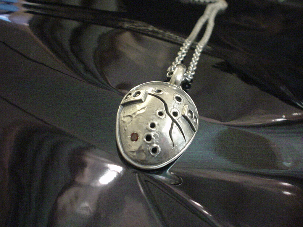 m 北斗の拳 原哲夫 レイの肩パッド Mondo News ｒｏｃｋなシルバーアクセとウエアー