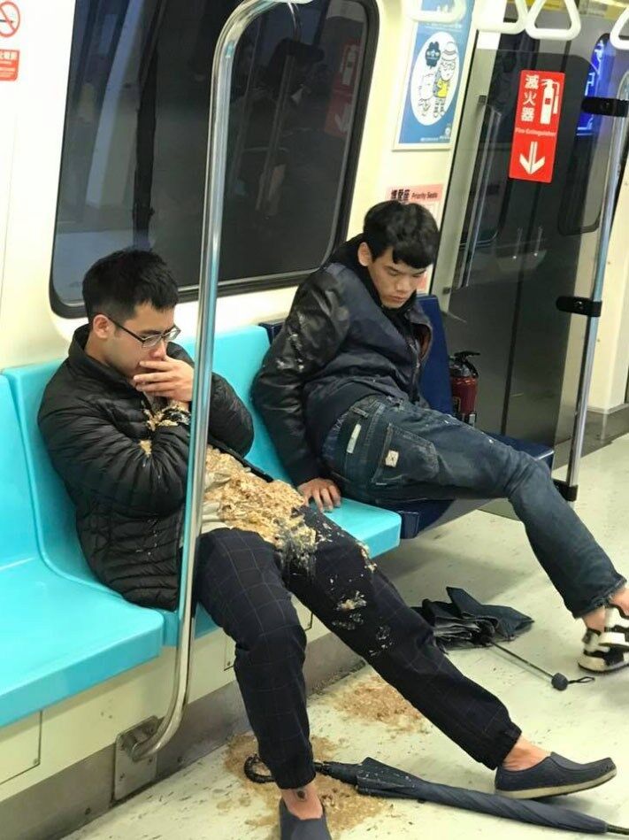【東京】地べた寝そべり、ゴミ放置、嘔吐、トイレ…渋谷の路上飲み、“無法地帯”な実態 ★2  [首都圏の虎★]YouTube動画>4本 ->画像>57枚 