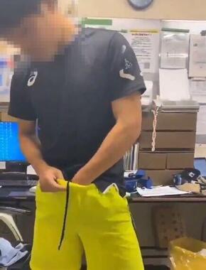 トッピング De Coco壱 今度はココイチでバイトテロ スパイスだ と股間の陰毛をカレーに振りかける動画が拡散 店は一時営業停止 運営はお詫び あいこでまね ファクトリー