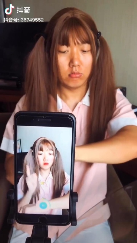 pDLwyO3