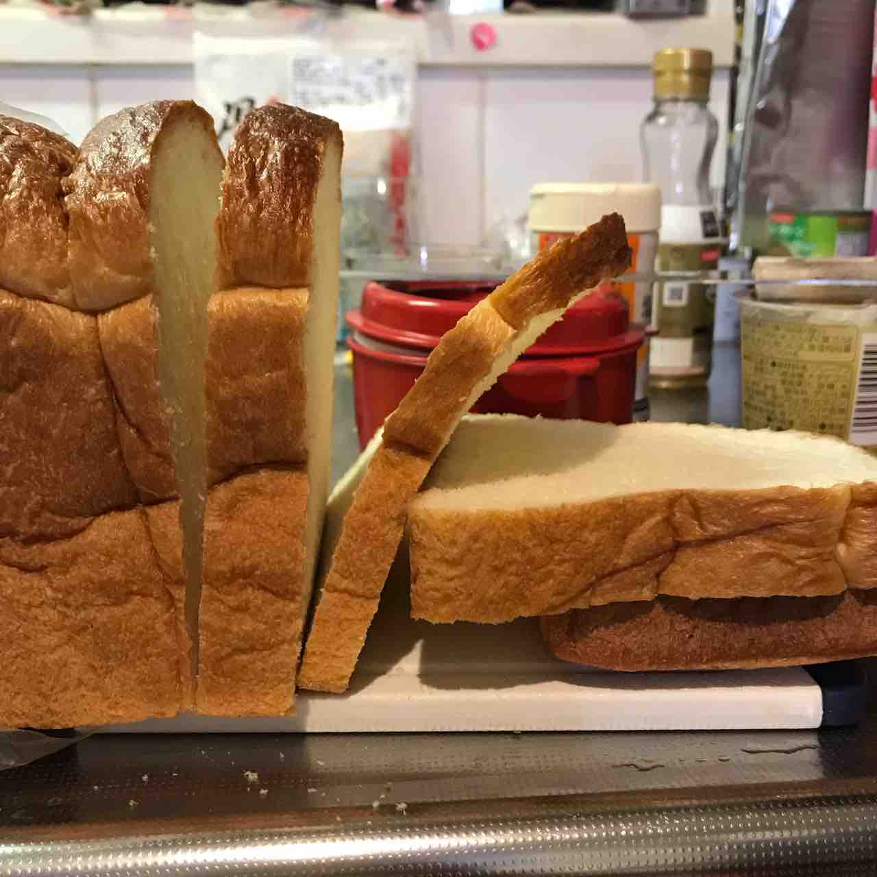 上手な食パンの切り方 オススメ食パン情報あり もにもにもも の すもももも ハンドメイドと料理と子育て