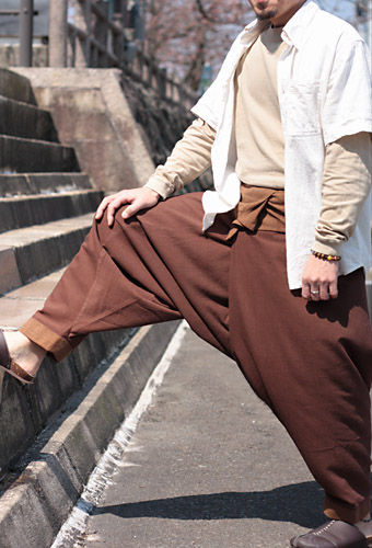 再入荷☆草木染めメンズプルオーバー、草木染めアラジンパンツ