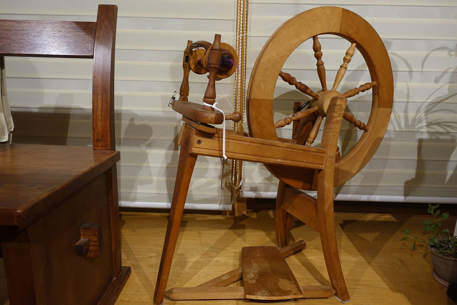 Louet ルエ社 紡ぎ車 糸車 アートヤーン 手紡ぎ 糸紡ぎ機