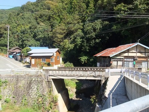 a-DSCF8524
