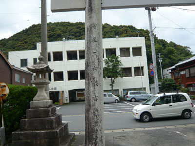 amP1180938