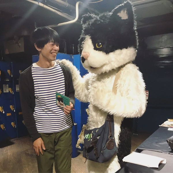 19EE843F-CD1F-441D-BE7D-730C8688356B