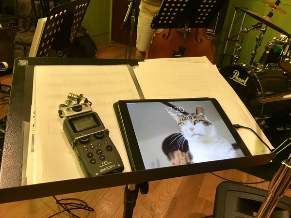 73F4A6BF-C779-4C2C-AB09-29B5A5244D6A