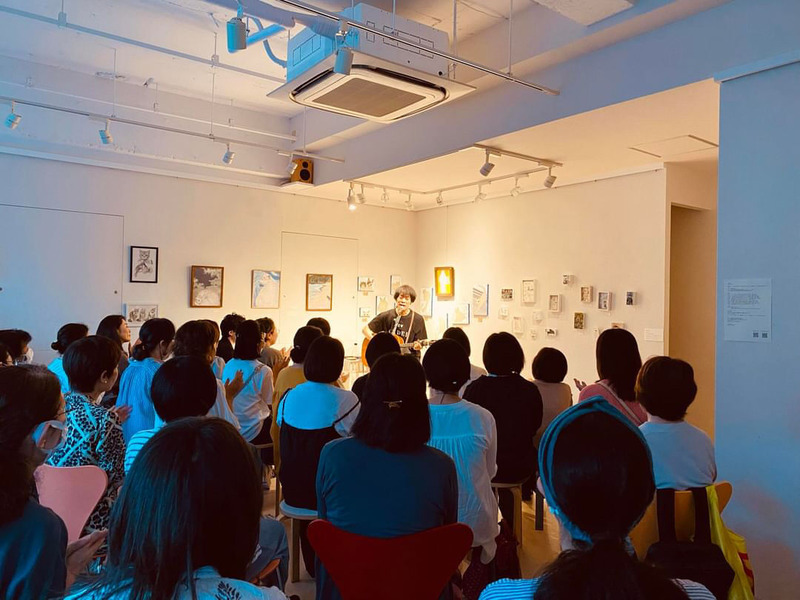 CCA5AD1B-49AF-45ED-8AEF-5B936B115FFE