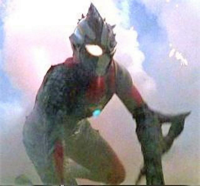 ウルトラ怪獣第32号 ウルトラマンガイア ニセウルトラマンガイア ｈｅｒｏブログ 憧れた風と光の戦士たち