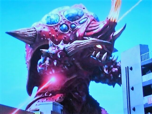 ウルトラ怪獣第18号 ウルトラマンメビウス ディガルーグ heroブログ 憧れた風と光の戦士たち