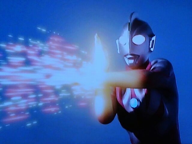 ネオ マグニウム光線 ウルトラマンネオス ｈｅｒｏブログ 憧れた風と光の戦士たち