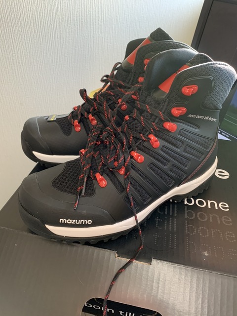 インプレ Mazume マズメ スパイクシューズ 釣り道具 青物御三家を目指すショアジギ初心者道