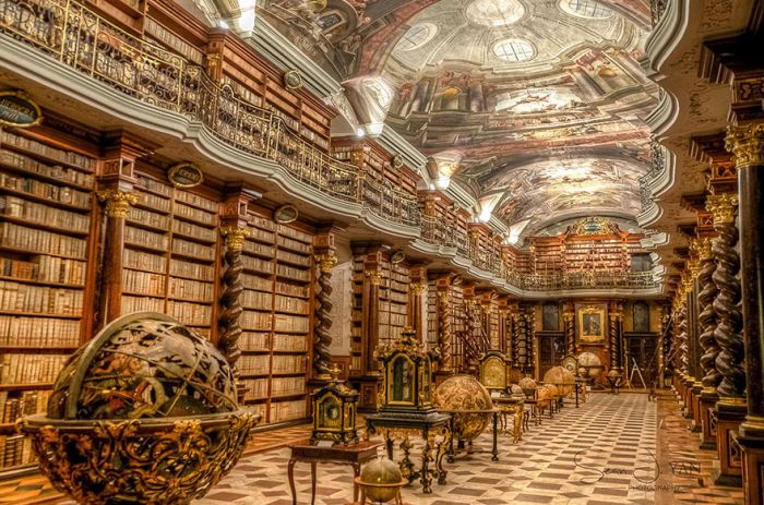 チェコの世界一美しい図書館 海外からのビックリニュース チェコの世界一美しい図書館 海外からのビックリニュース