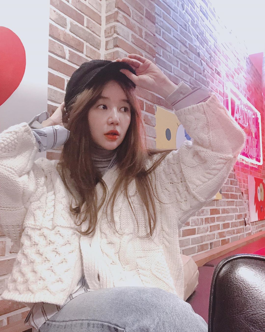 ユン ウネ 蜜のような眼差し 年齢を感じさせない美しさ Moonlight Drop ユン ウネ 蜜のような眼差し 年齢を感じさせない美しさ Moonlight Drop