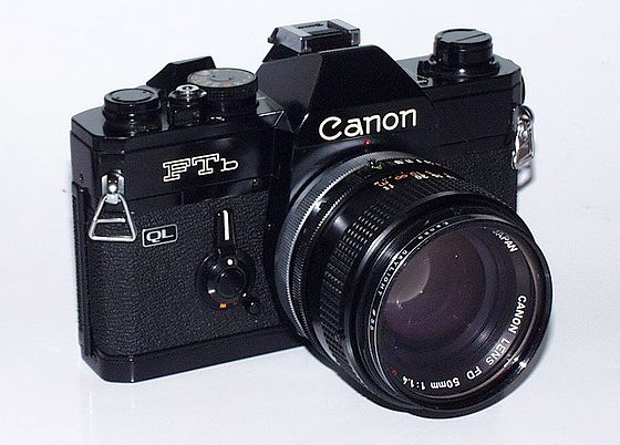 Canonのフイルム一眼レフ : 千一夜すもつくれん話