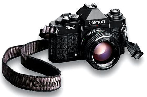 Canonのフイルム一眼レフ : 千一夜すもつくれん話