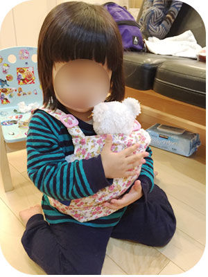 ダイソーグッズで手作りおもちゃ抱っこ紐 夫と娘と猫との暮らし ダイソーグッズで手作りおもちゃ抱っこ紐 夫と娘と猫との暮らし