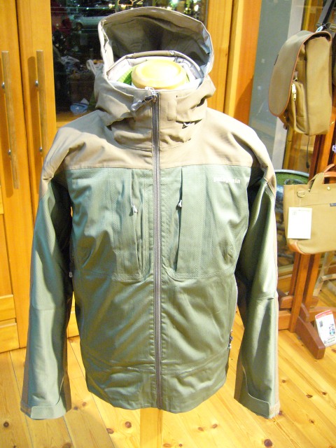 patagonia ライトスモークフラッシュジャケット マウンテンパーカー　黒 patagonia(パタゴニア) ⁄ LIGHT SMOKE FLASH JACKET⁄ライトスモーク