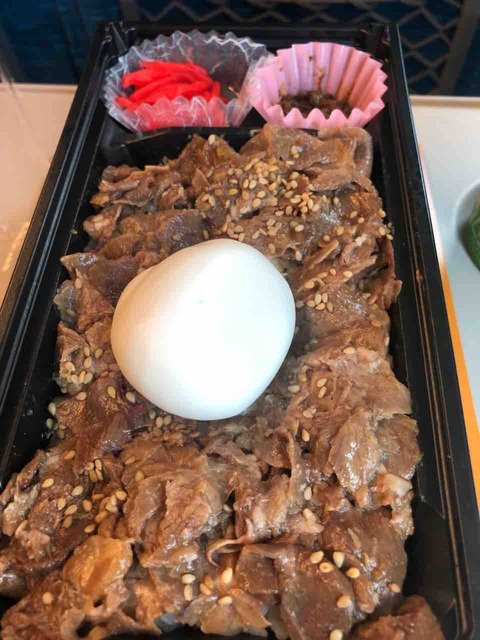 B1290DD1-7F35-4344-BC26-BD3CEB364E8E