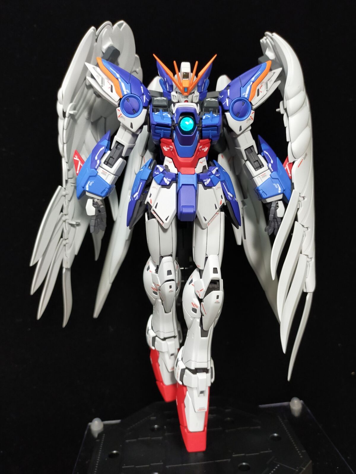 1/144 RG ウイングガンダムゼロEW 全塗装済み 完成品 プラモデル