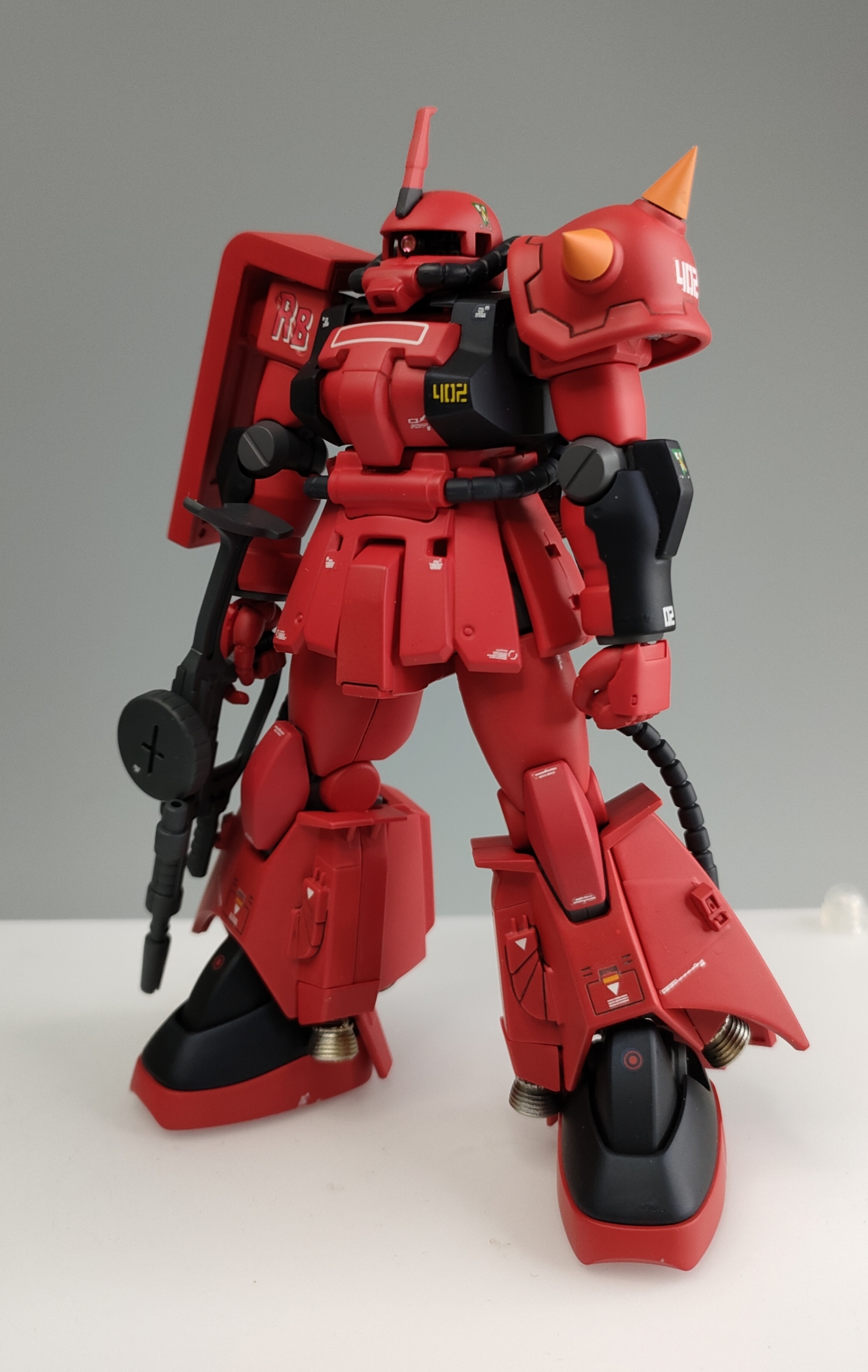 バンダイ ガンプラhg ザクF2 ジョニーライデン HGUC ジョニーライデン専用ザク 製作 塗装 その5(完成