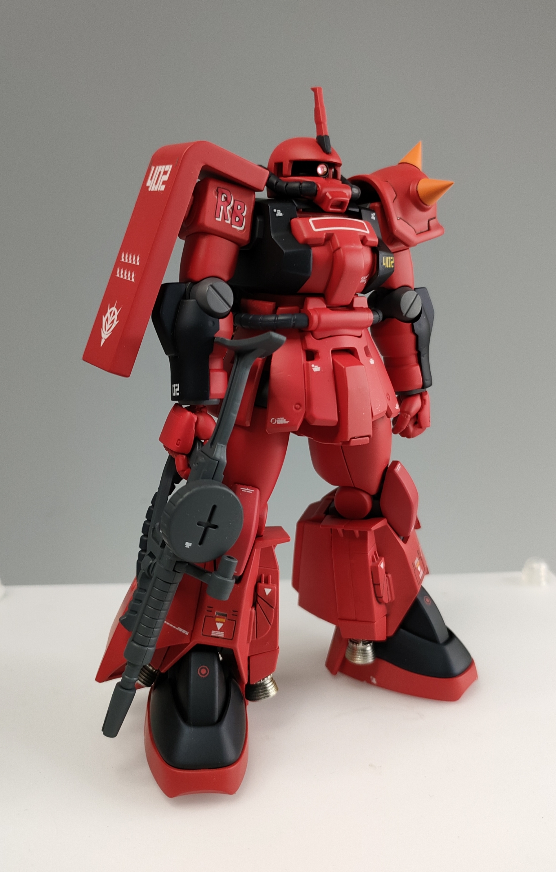 バンダイ　ガンプラhg ザクF2 ジョニーライデン HGUC ジョニーライデン専用ザク 製作 塗装 その5（完成