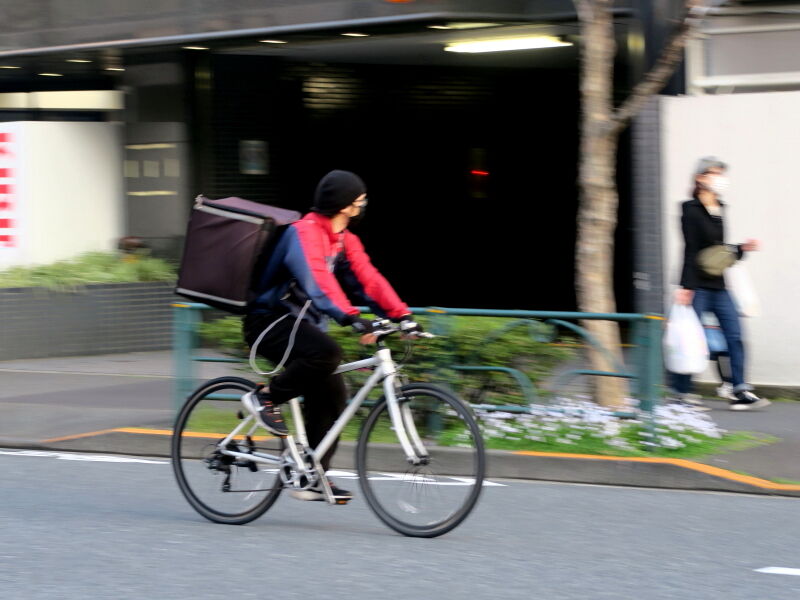ウーバーとタクシー 今度は共存を願いたい : THINK MOBILITY
